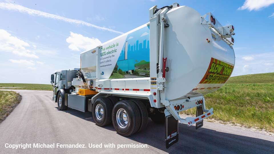 Miami-Dade-Electric_Refuse_Truck